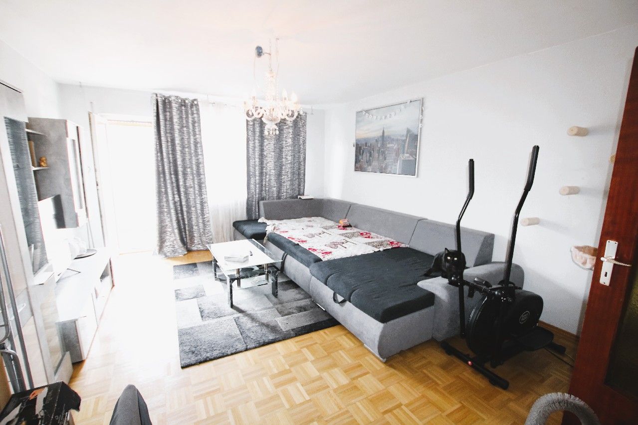 Gepflegte Etagenwohnung mit Balkon in Koblenz zu verkaufen.