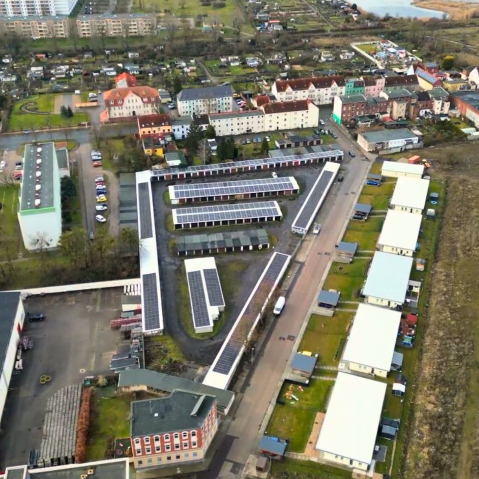 Garagen in verschiedenen Größenordnungen in Schönebeck (Elbe) zum Kauf!
Exklusives Investment!