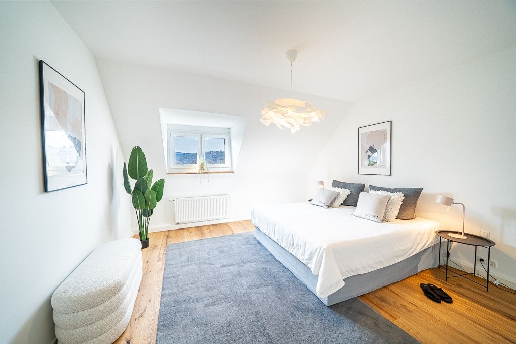 Geräumige sanierte 5-Zimmer-Wohnung in beliebter Lage von Koblenz zu verkaufen!
Frei ab sofort!