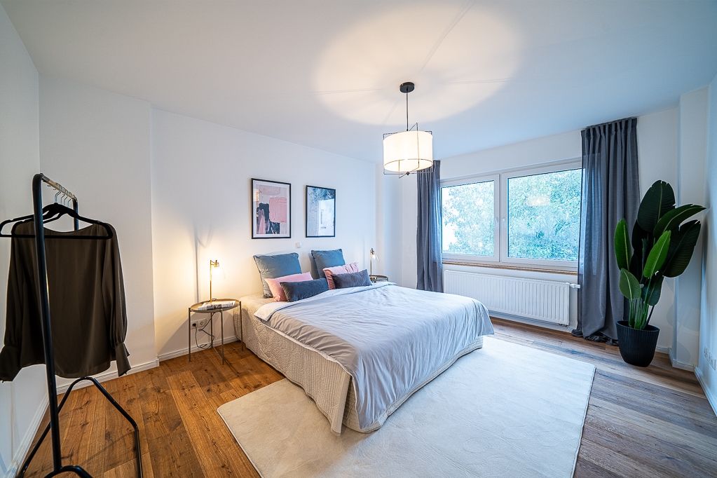 Vollumfänglich sanierte 4 ZKB- Wohnung in Horchheim zum Kauf!
Sofort bezugsfrei!